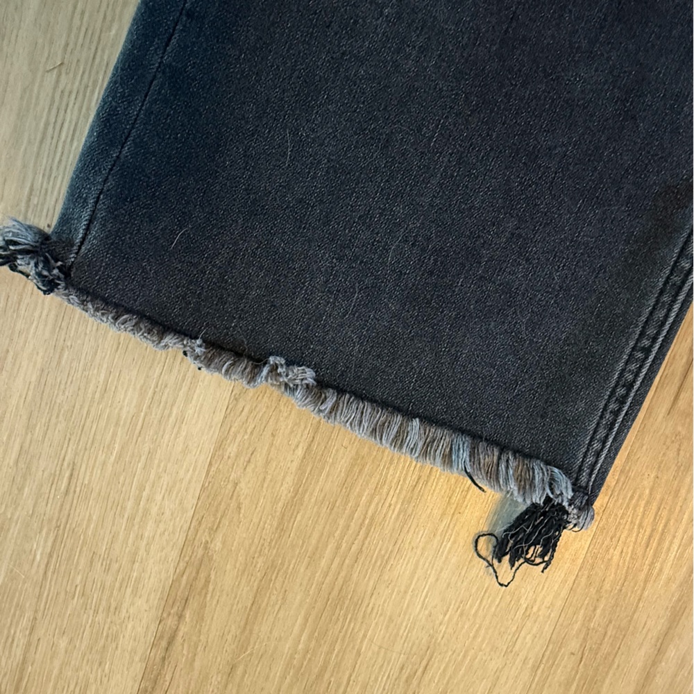 Risen Wide Leg Black Jeans with Frayed Hem - Picture 4 of 4